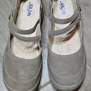 JBU Women's Taupe Mary Jane Flats